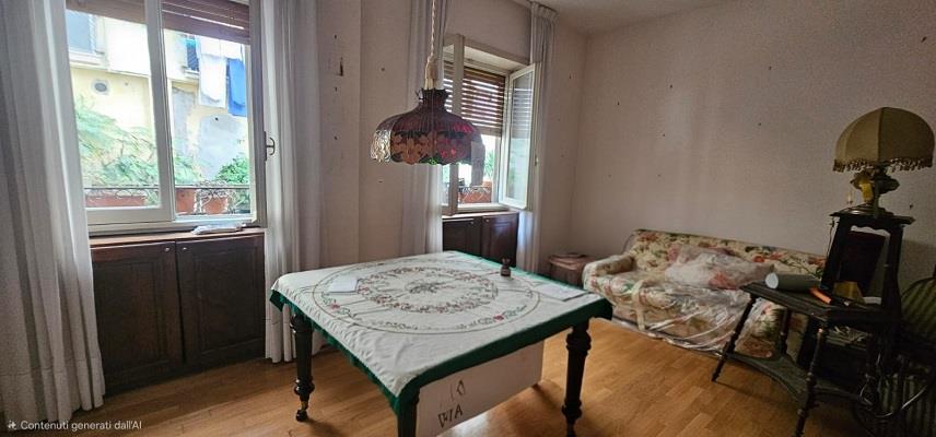 Appartamento da ristrutturare in via battistello caracciolo 93, Napoli