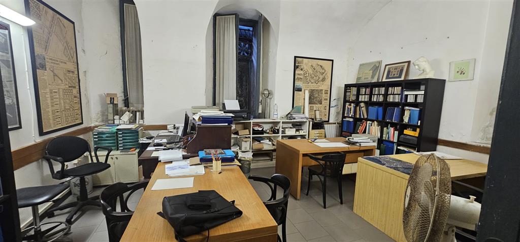 Ufficio in affitto in via francesco crispi 69, Napoli