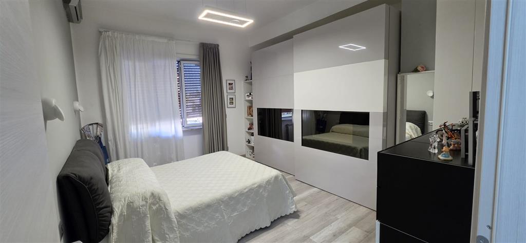 Appartamento ristrutturato in via giuseppe orsi 51, Napoli