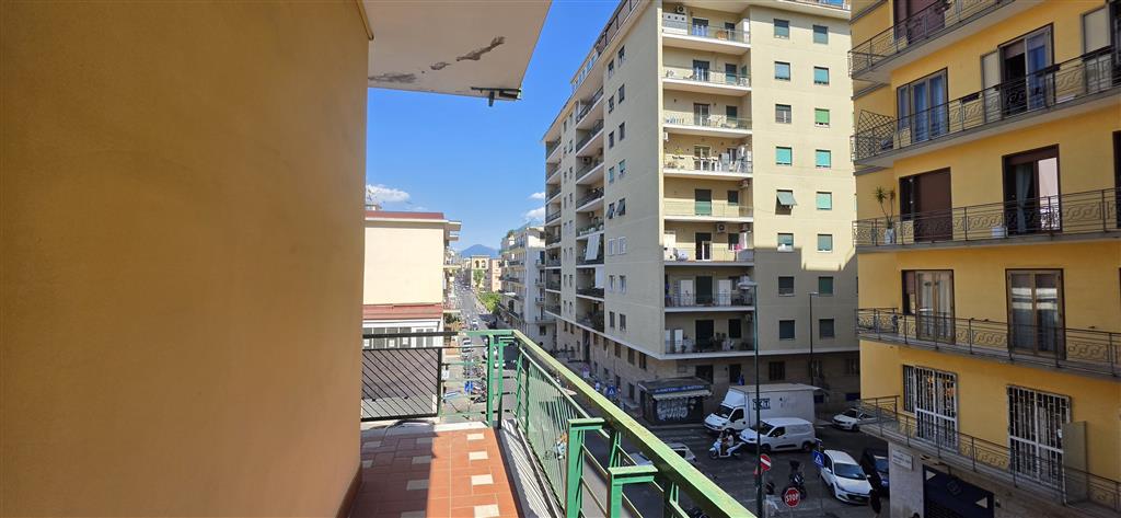 Appartamento da ristrutturare in via michelangelo schipa 160, Napoli