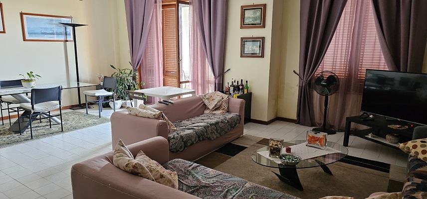 Appartamento da ristrutturare in via euclide 27, Napoli