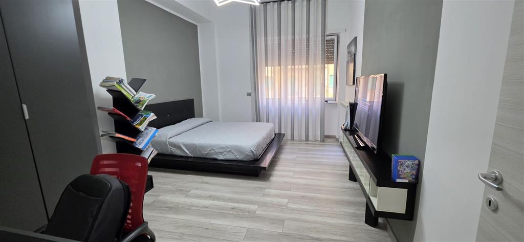 Appartamento ristrutturato in via giuseppe orsi 51, Napoli