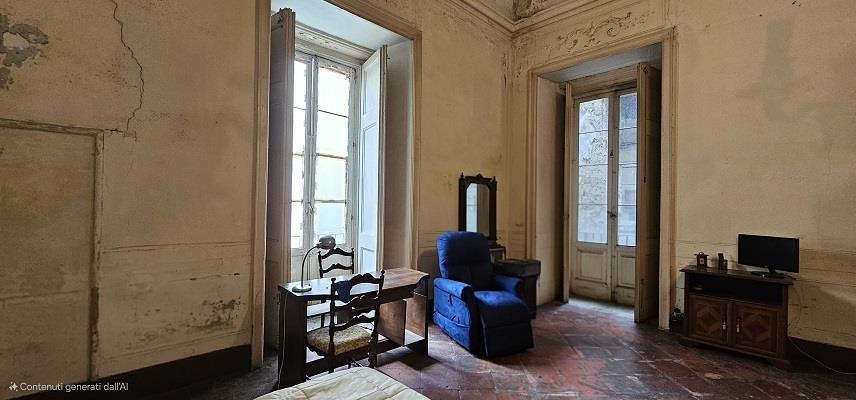 Appartamento da ristrutturare in via monte di dio 14, Napoli