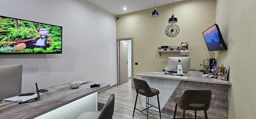 Negozio ristrutturato in corso europa 193, Marano di Napoli