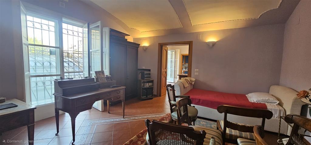 Appartamento in vendita in via pessina 58, Napoli