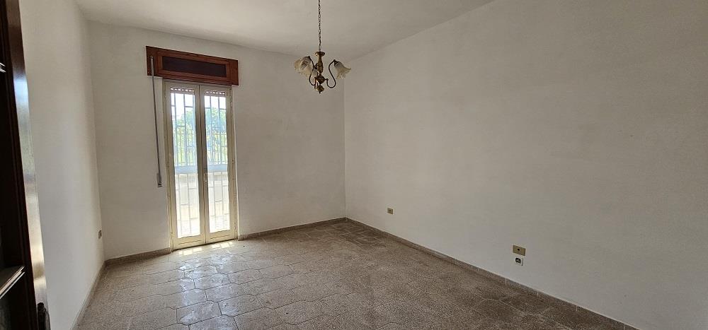 Appartamento in vendita in via ernesto cesaro, Napoli