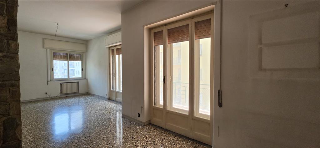 Appartamento da ristrutturare in via michelangelo schipa 160, Napoli
