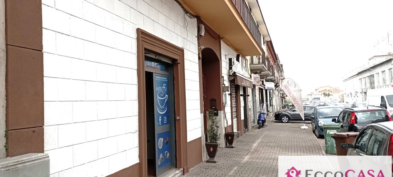Locale commerciale in affitto a Casagiove