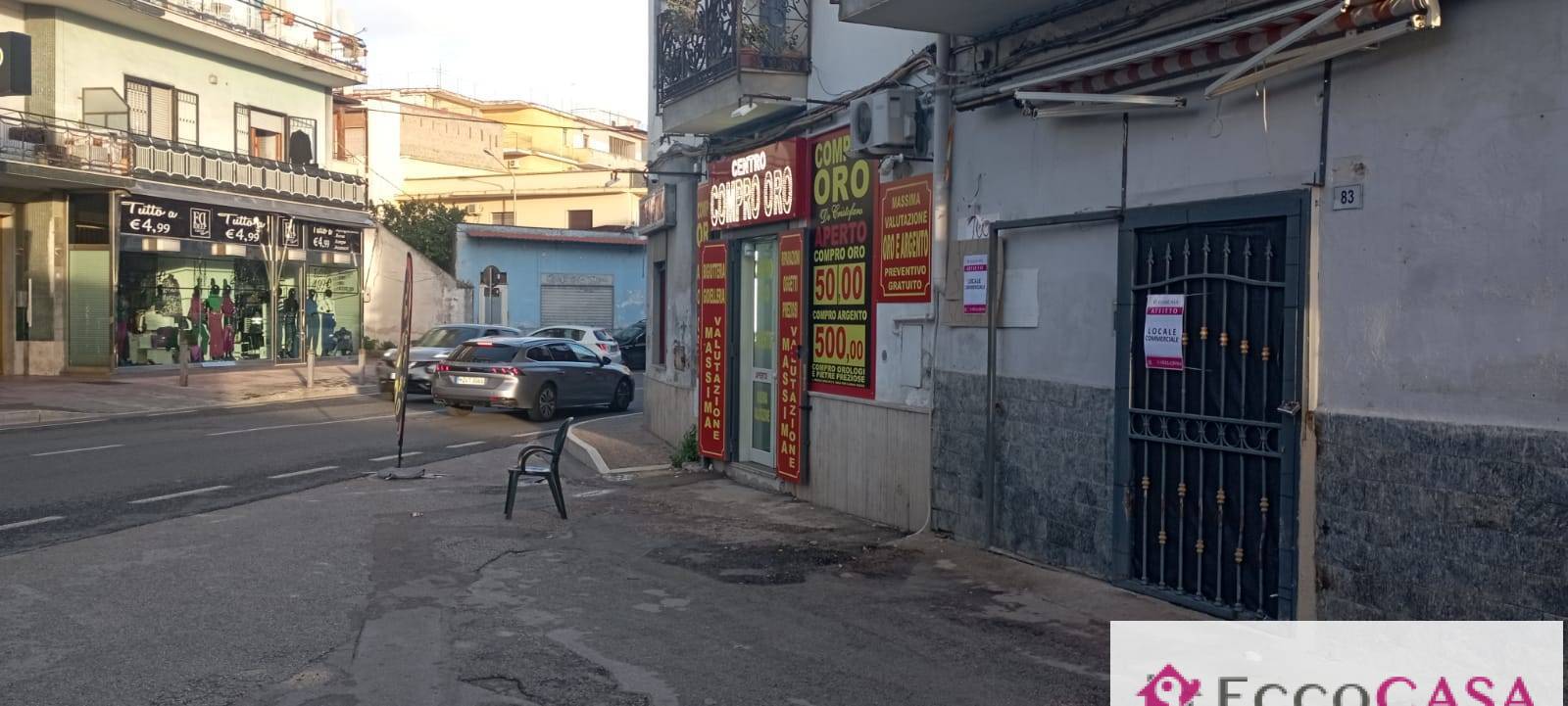 Locale commerciale in affitto a Maddaloni