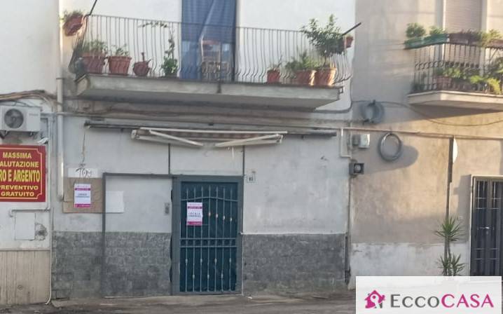 Locale commerciale in affitto a Maddaloni