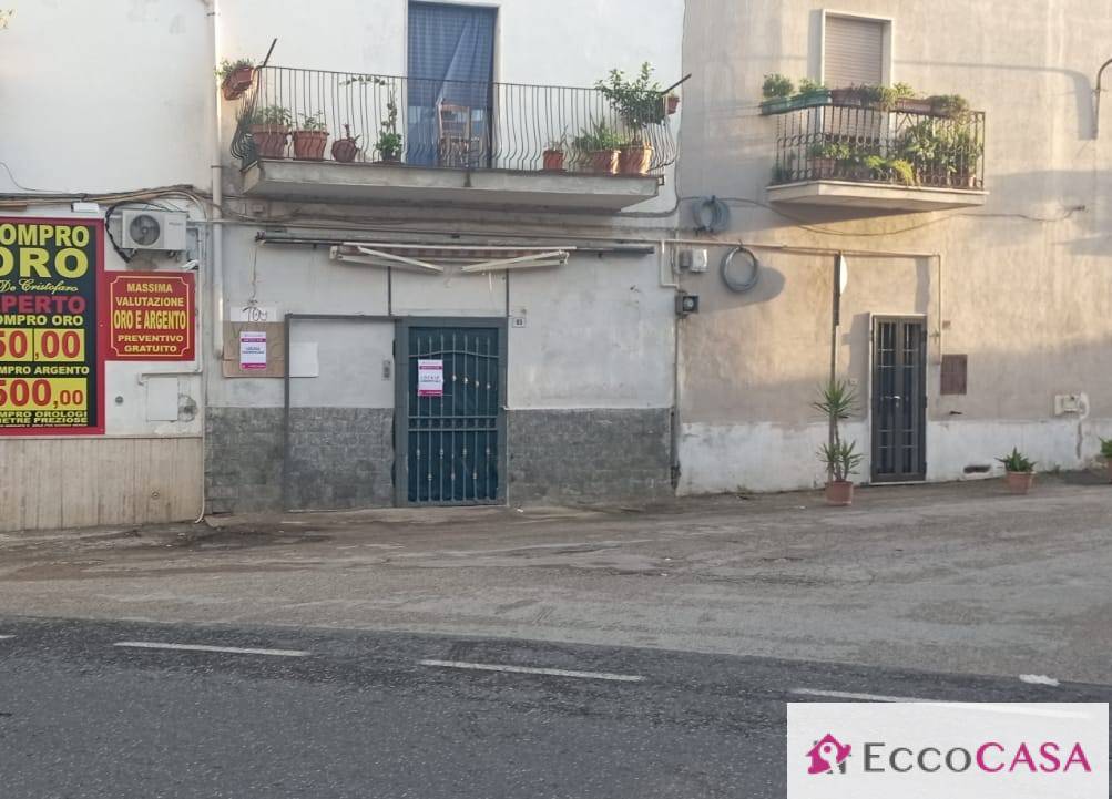 Locale commerciale in affitto a Maddaloni