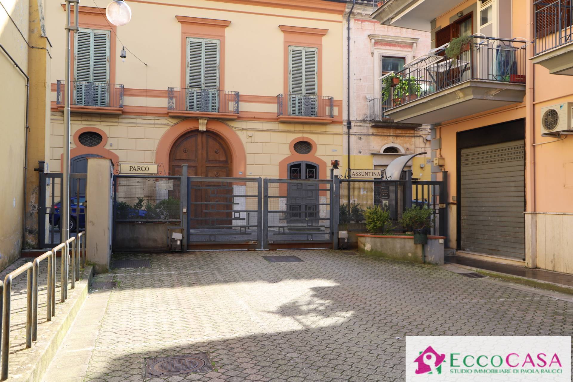 Locale commerciale in vendita a Maddaloni