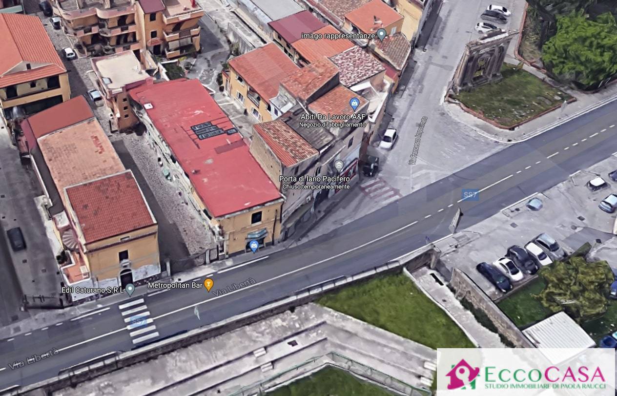 Posto auto coperto in affitto a Maddaloni