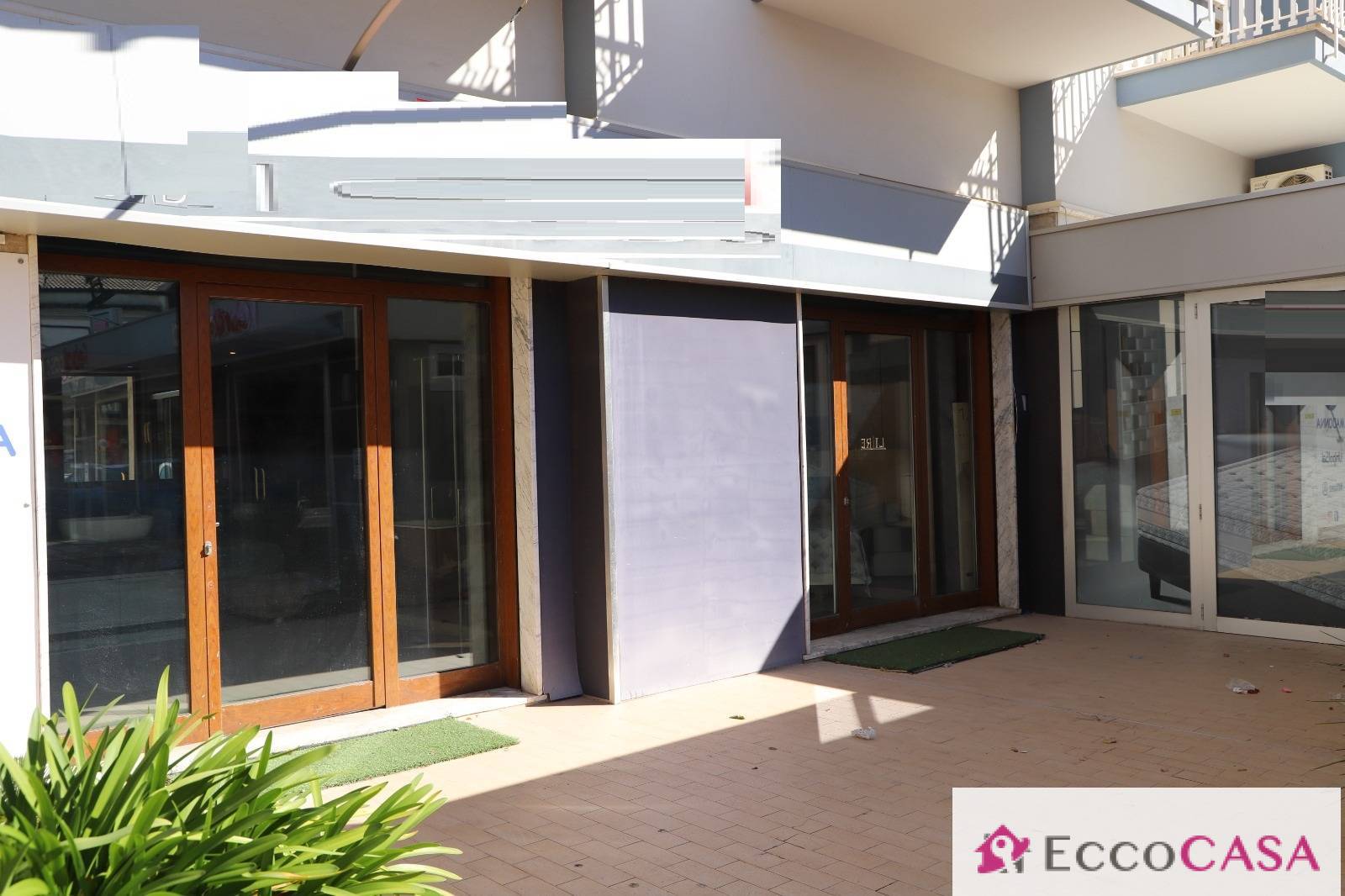 Locale commerciale in affitto a Maddaloni