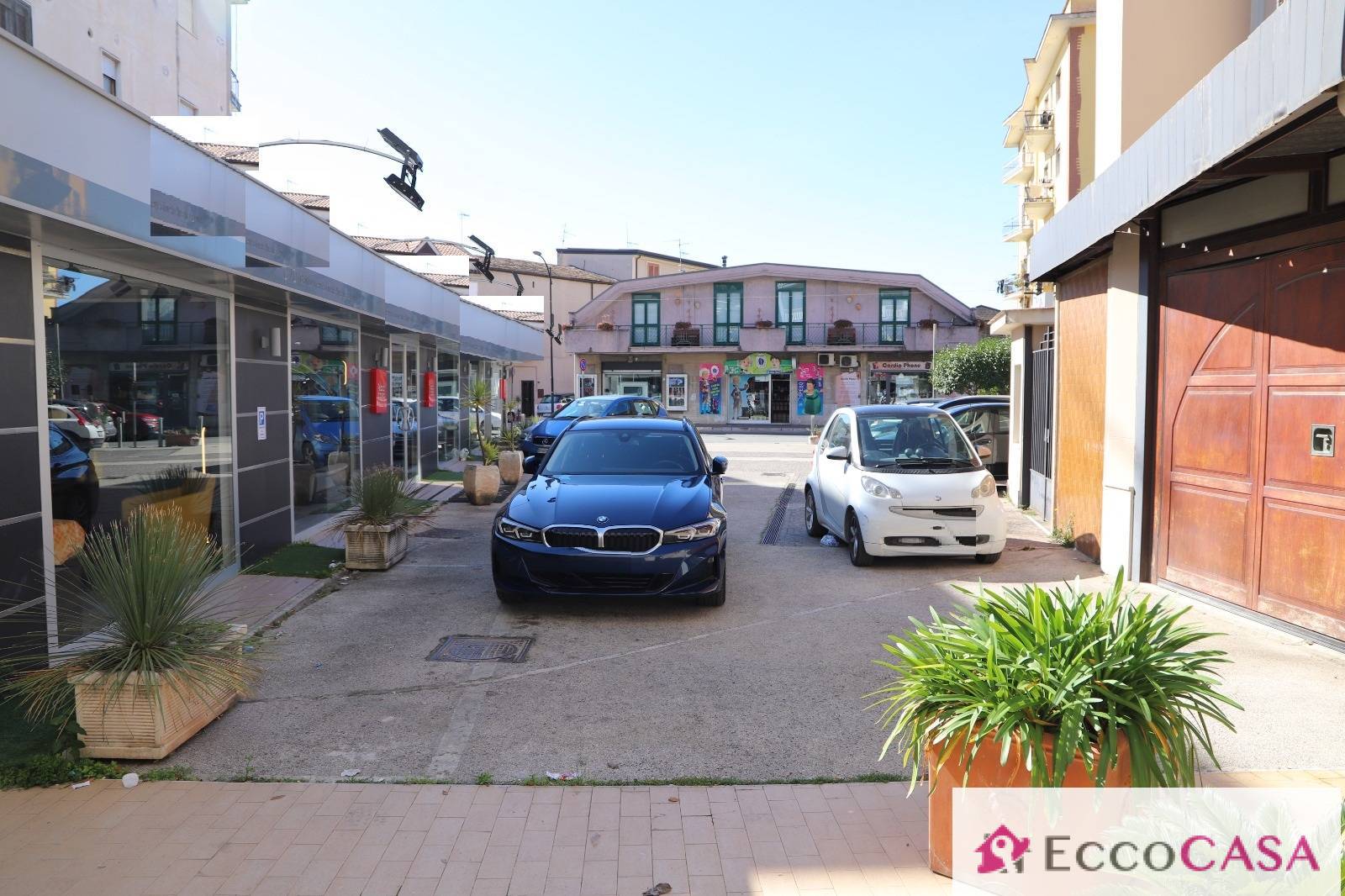 Locale commerciale in affitto a Maddaloni