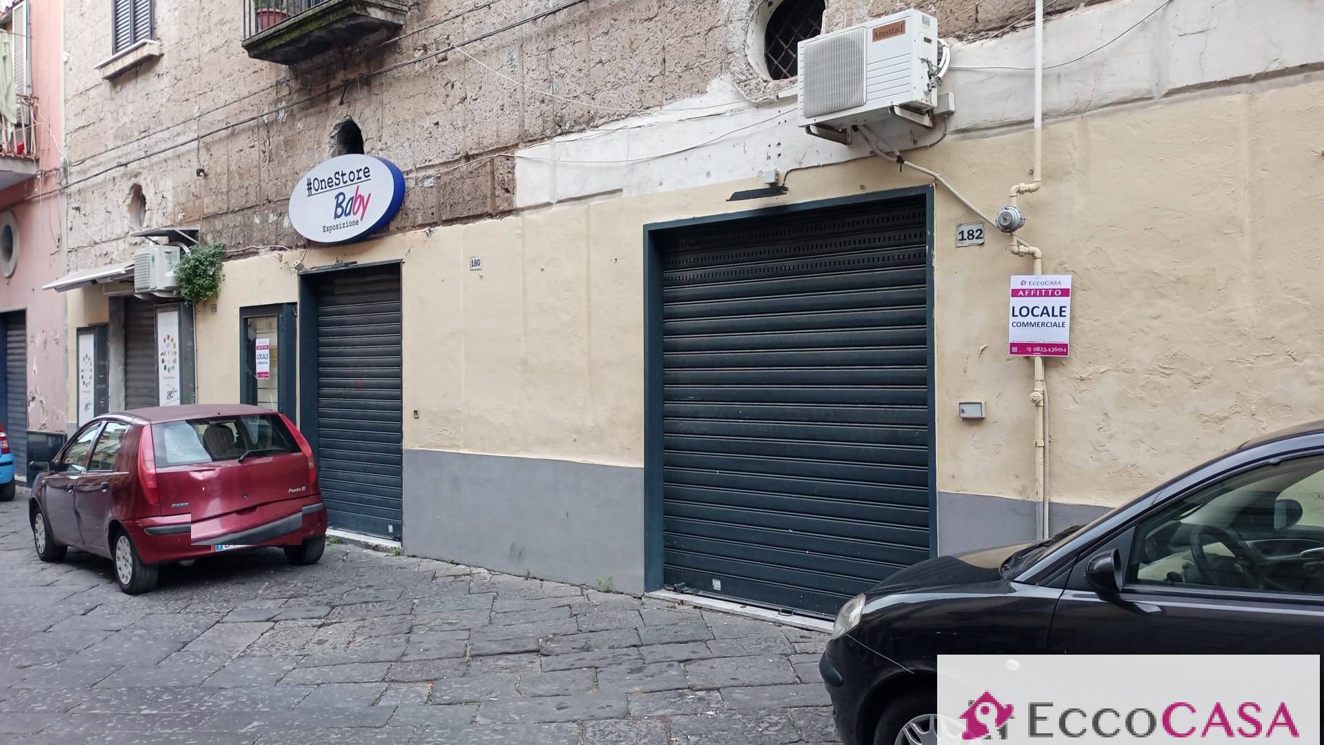 Locale commerciale in affitto a Maddaloni