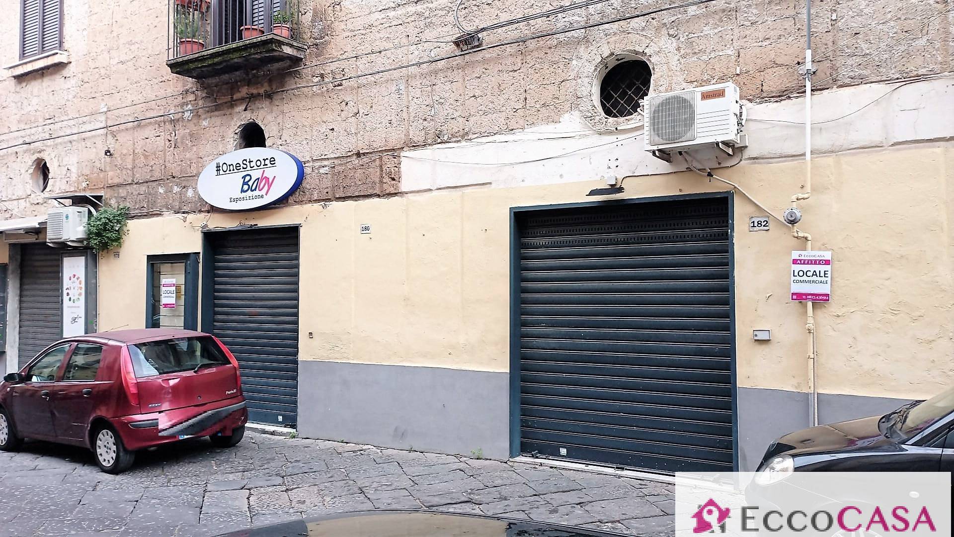 Locale commerciale in affitto a Maddaloni