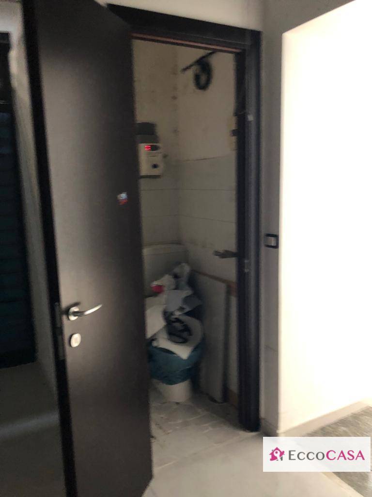 Locale commerciale in affitto a Maddaloni