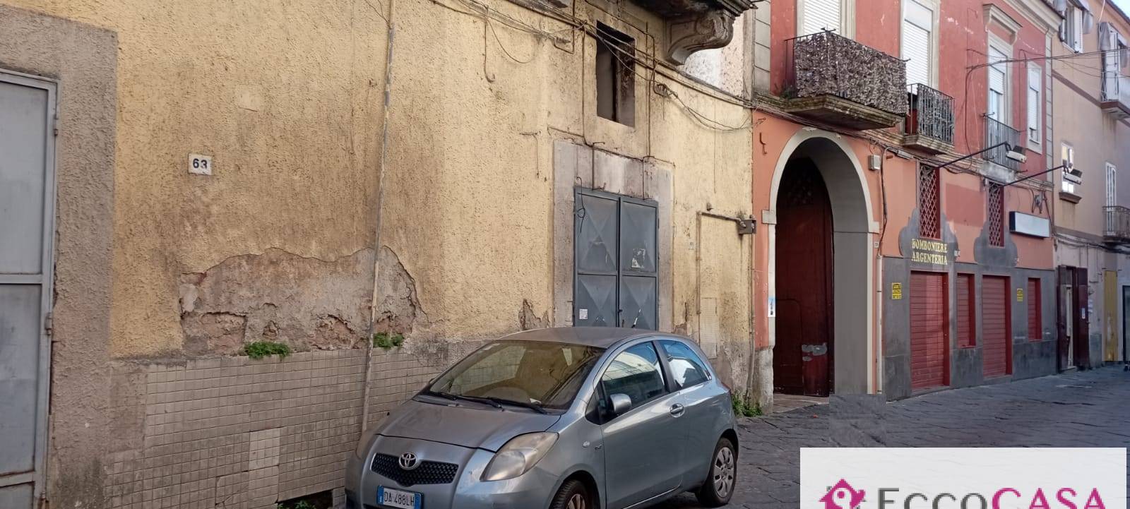 Locale commerciale in affitto a Maddaloni