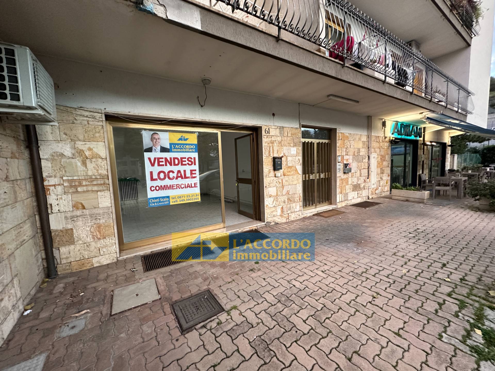 LOCALE COMMERCIALE in vendita a Chieti, SCALO