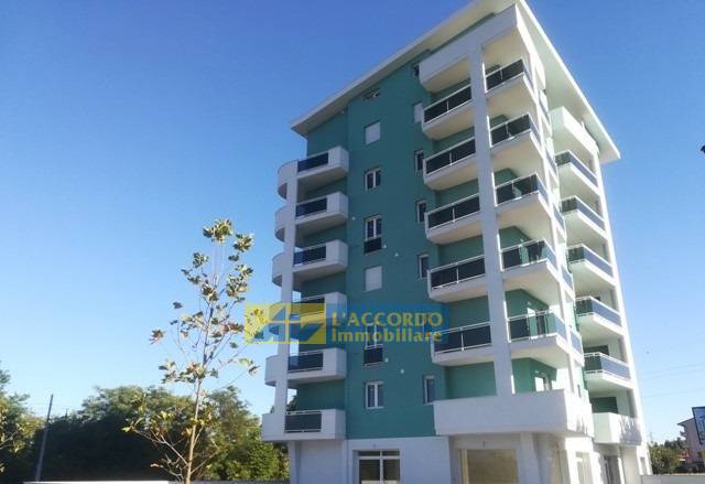 AUTORIMESSA/GARAGE in vendita a Chieti, Madonna delle Piane