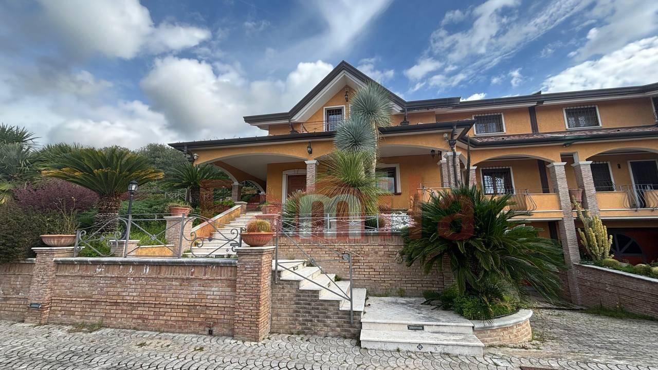 Villa in vendita a Avella