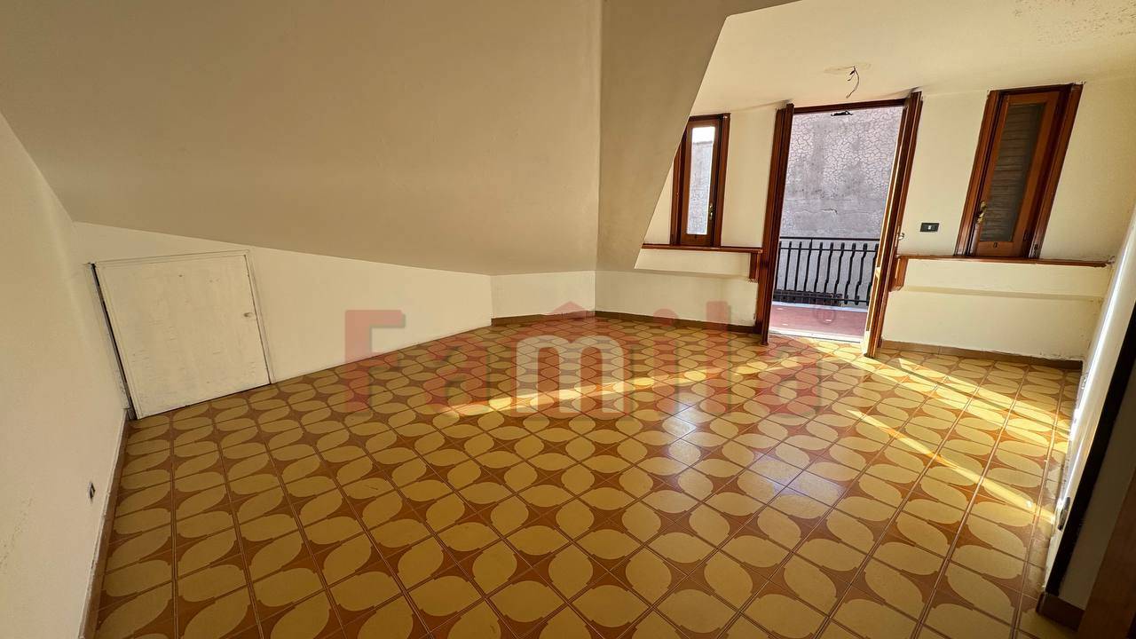 Mansarda in affitto a Sperone
