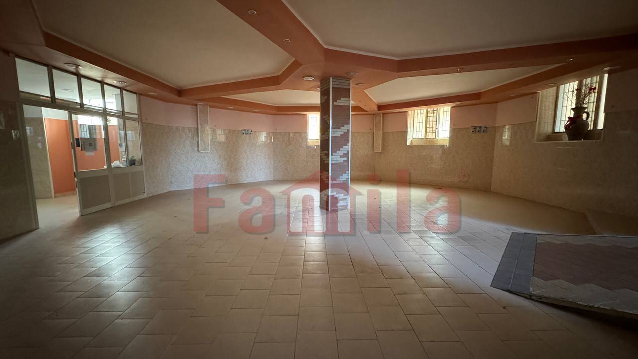 Capannone in affitto a Sperone