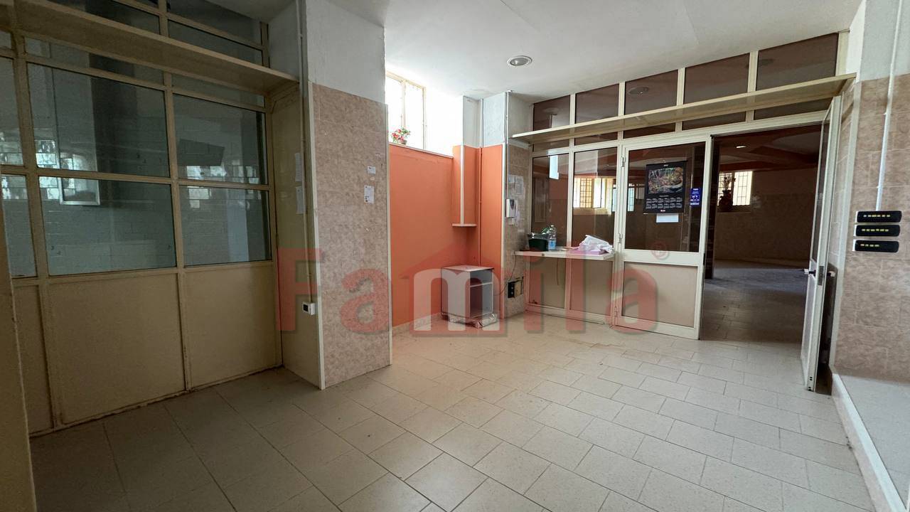 Capannone in affitto a Sperone