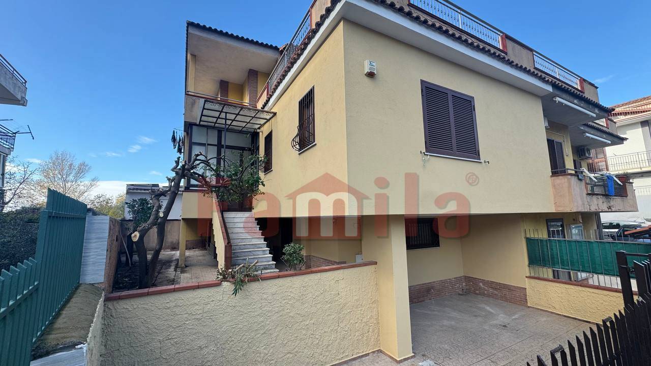 Appartamento semindipendente in vendita a Sperone