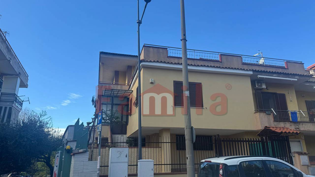 Appartamento semindipendente in vendita a Sperone