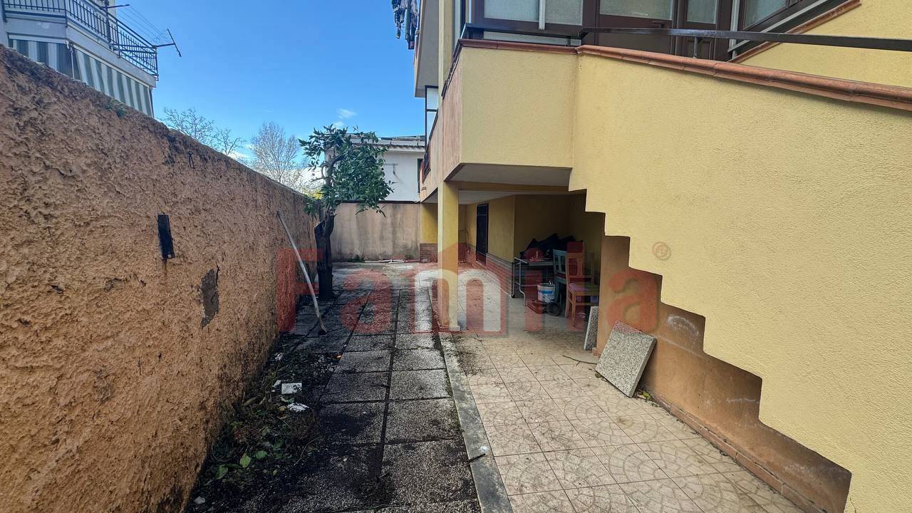 Appartamento semindipendente in vendita a Sperone