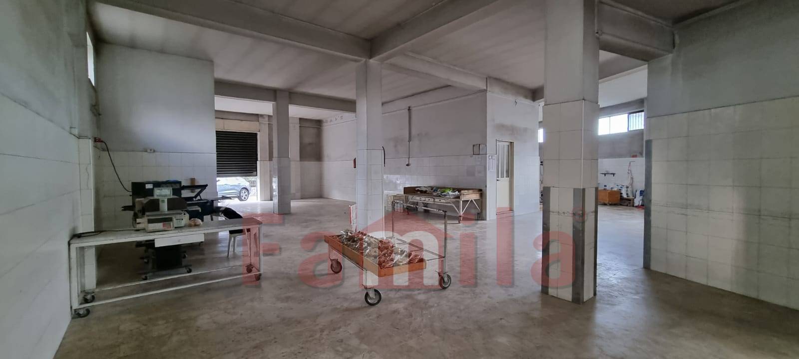 Locale commerciale in affitto a Mugnano del Cardinale