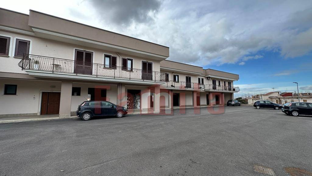 Locale commerciale in affitto a Avella
