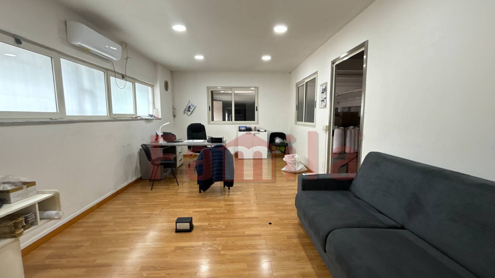 Capannone in affitto a Sperone