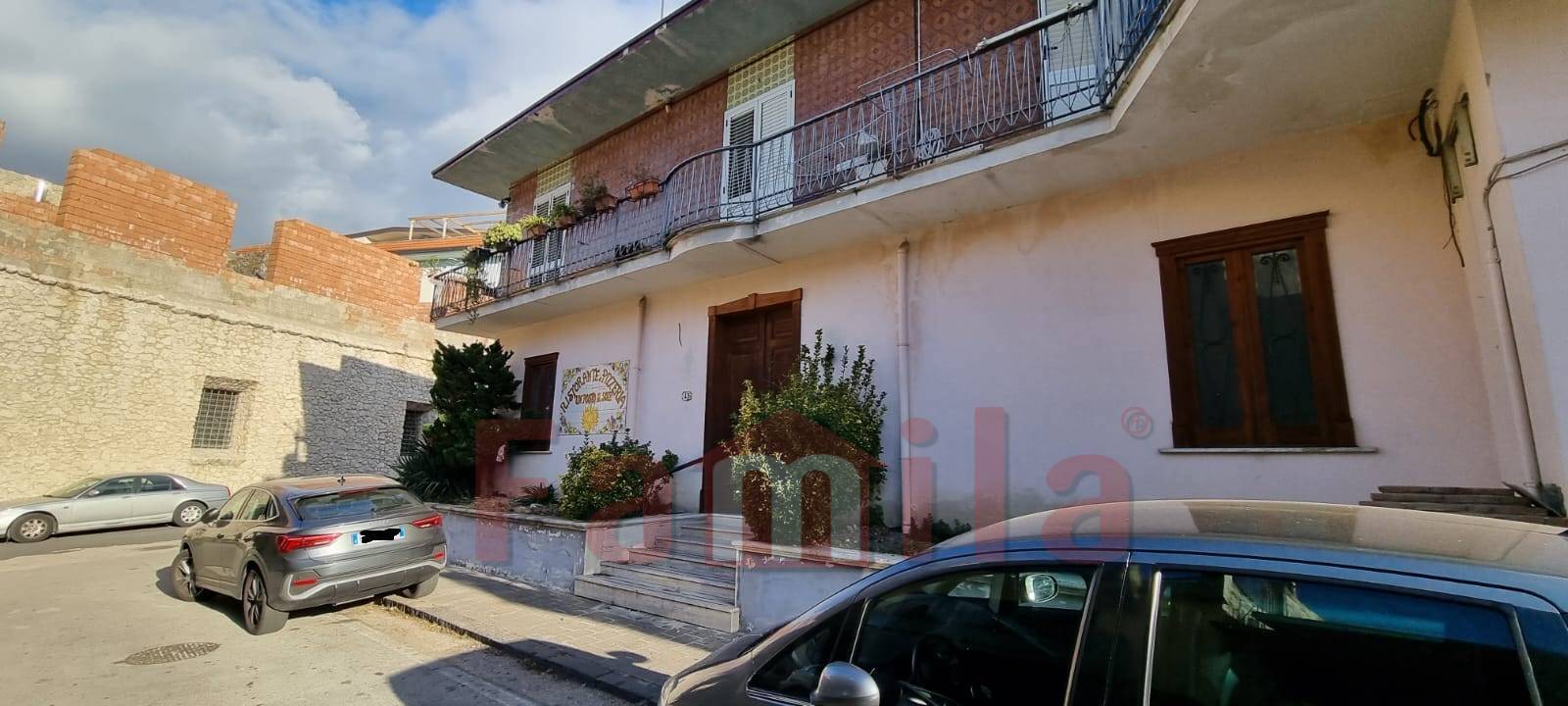 Locale commerciale in affitto a Mugnano del Cardinale