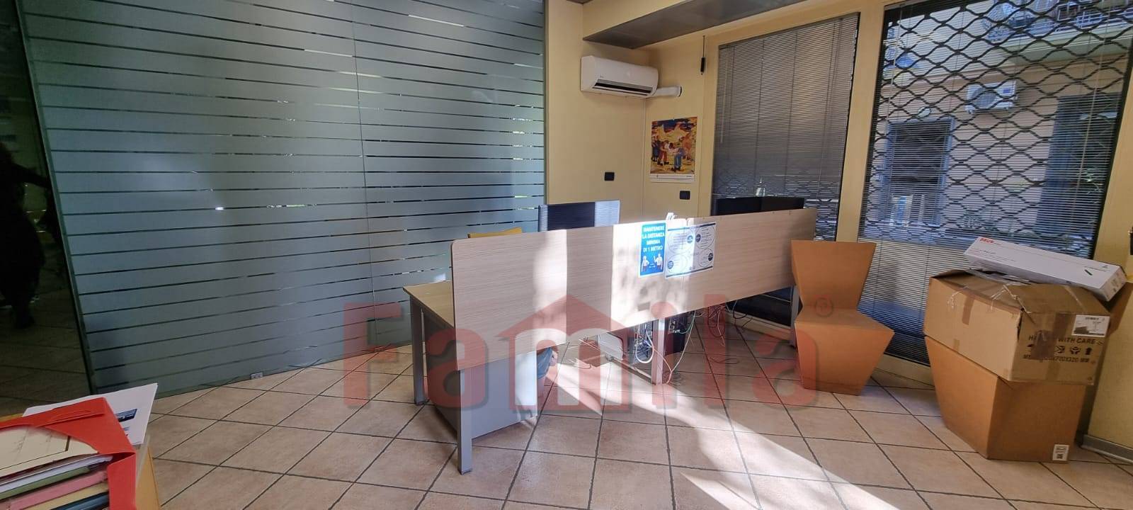 Locale commerciale in vendita a Sirignano