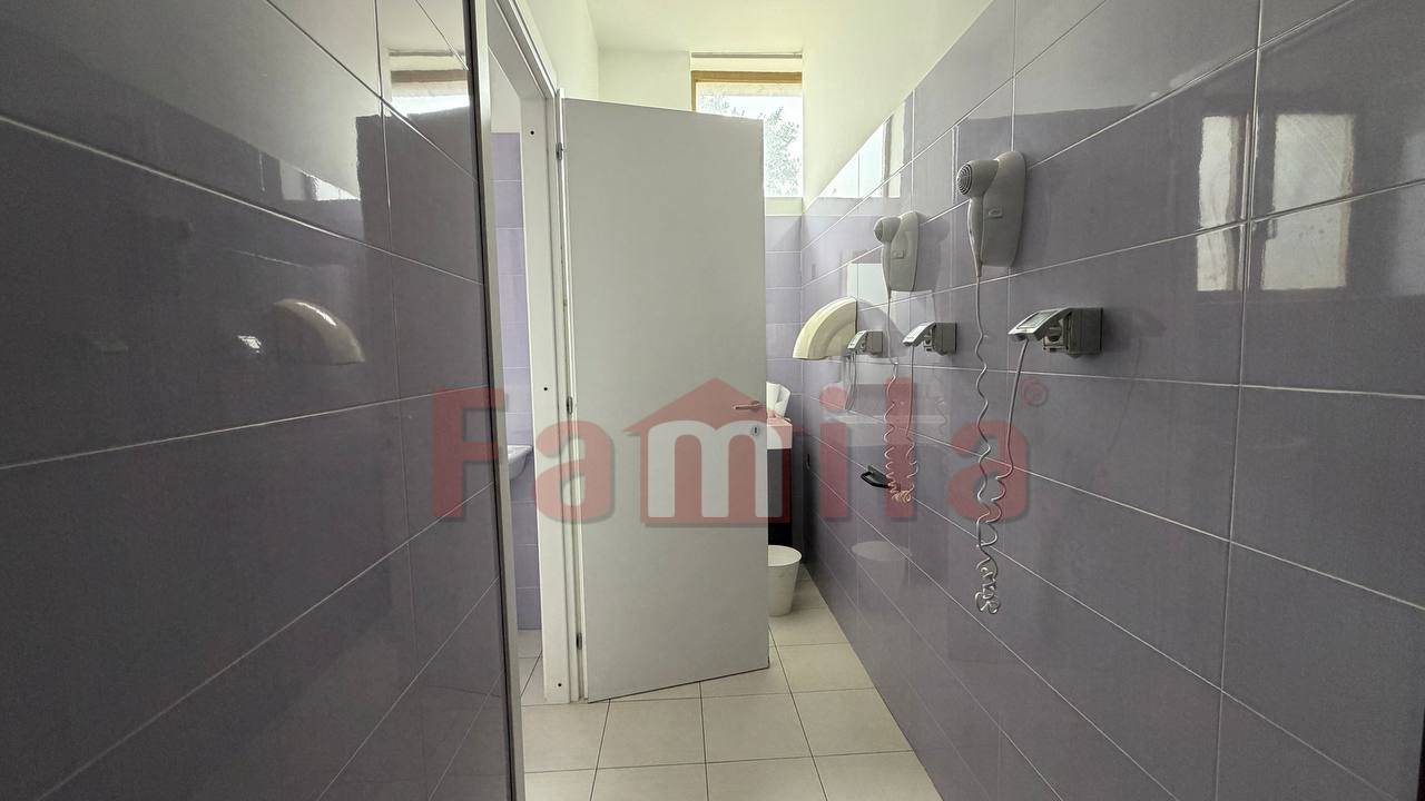 Locale commerciale in affitto a Mugnano del Cardinale