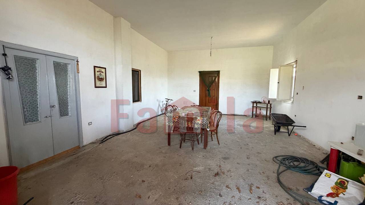 Deposito in vendita a Avella