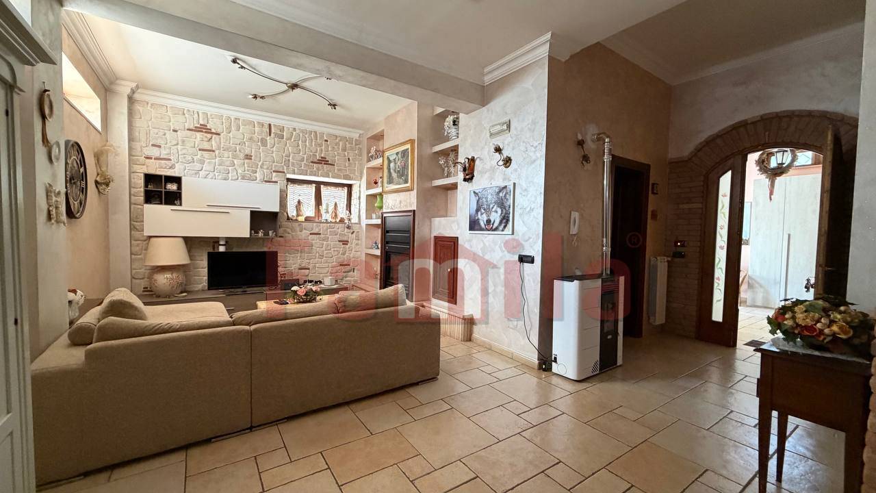 Villa in vendita a Mugnano del Cardinale