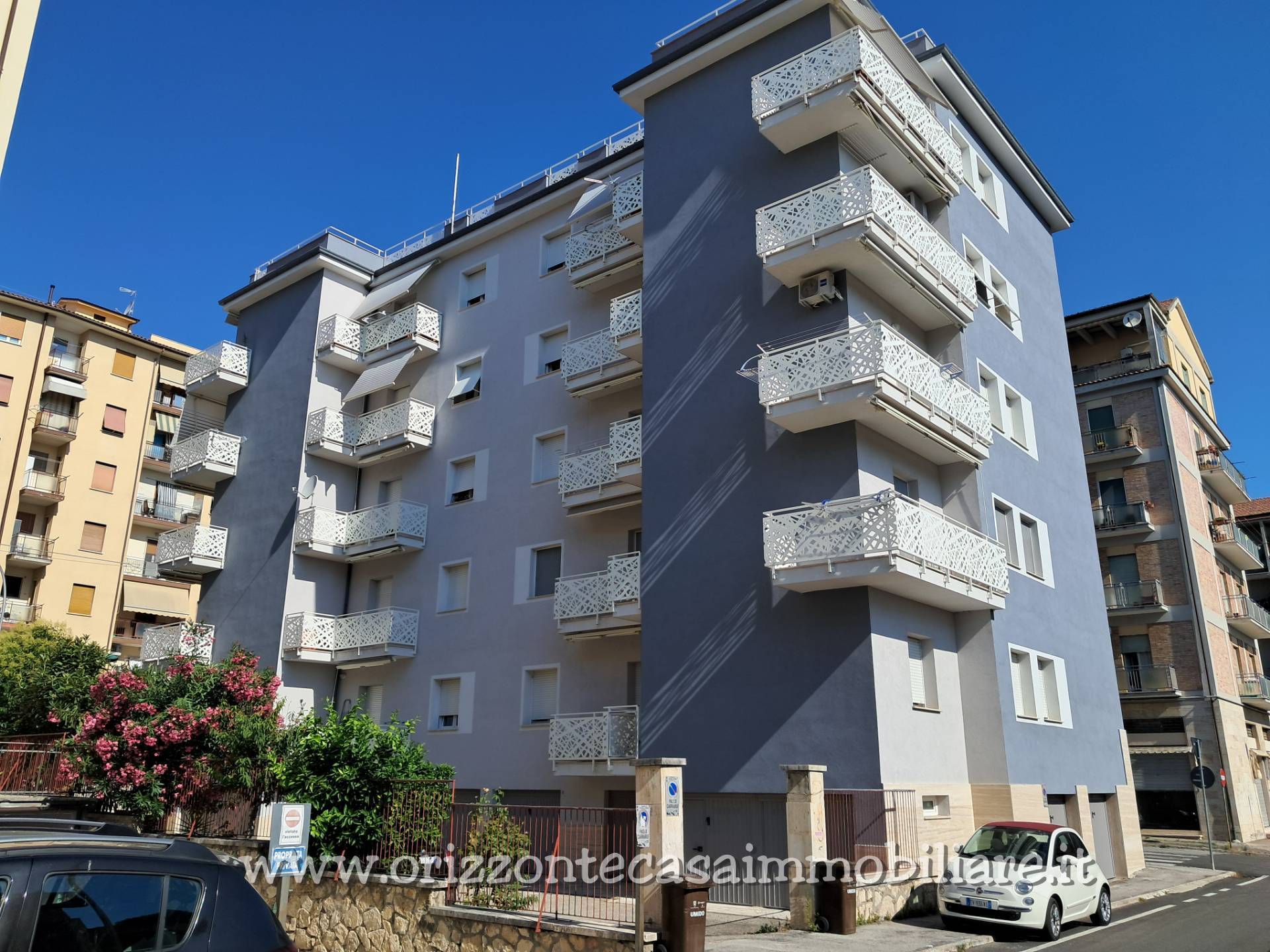 Appartamento in vendita a Ascoli Piceno, Piazza Immacolata