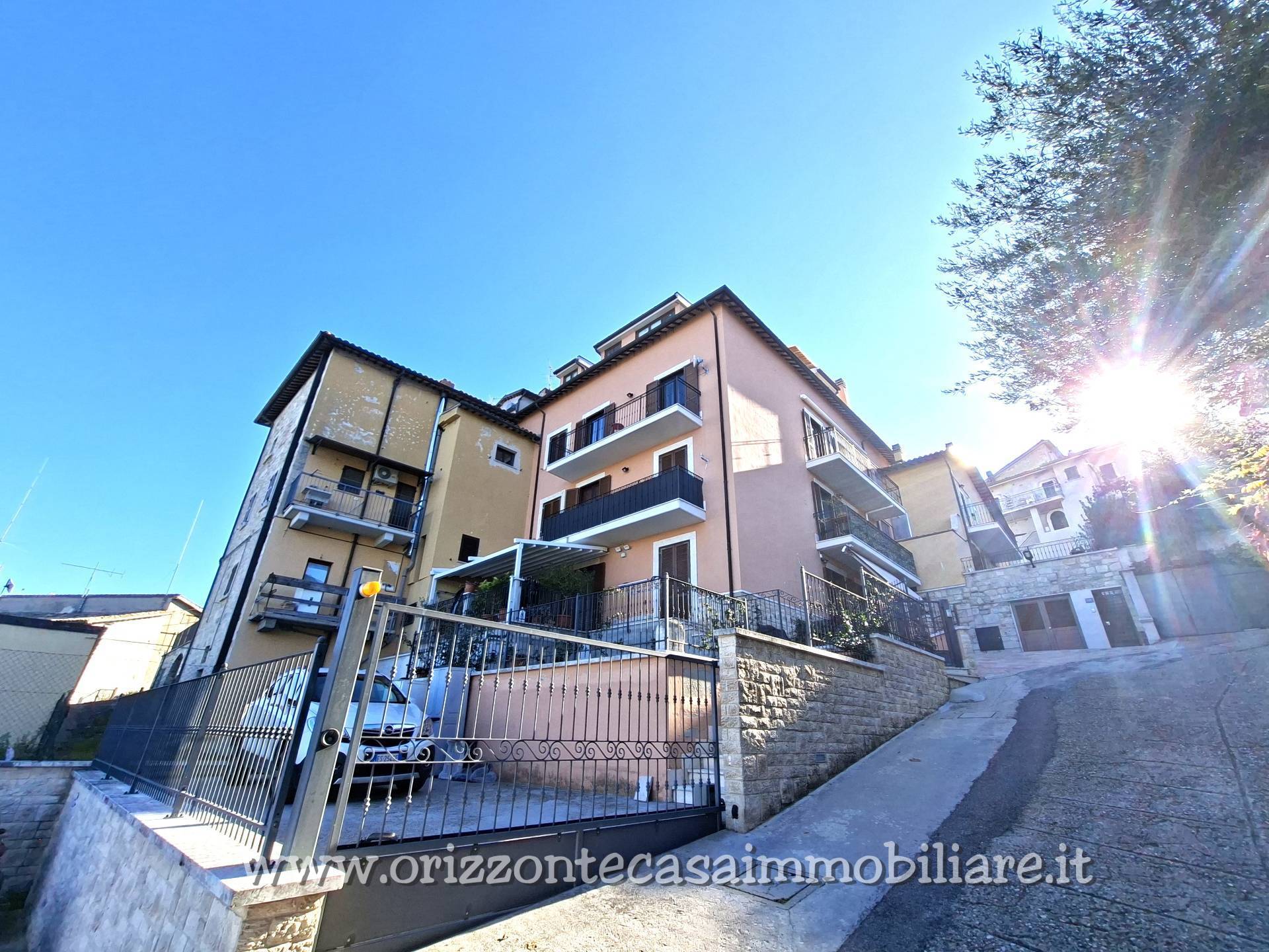 APPARTAMENTO CON MANSARDA in vendita a Ascoli Piceno, Lisciano