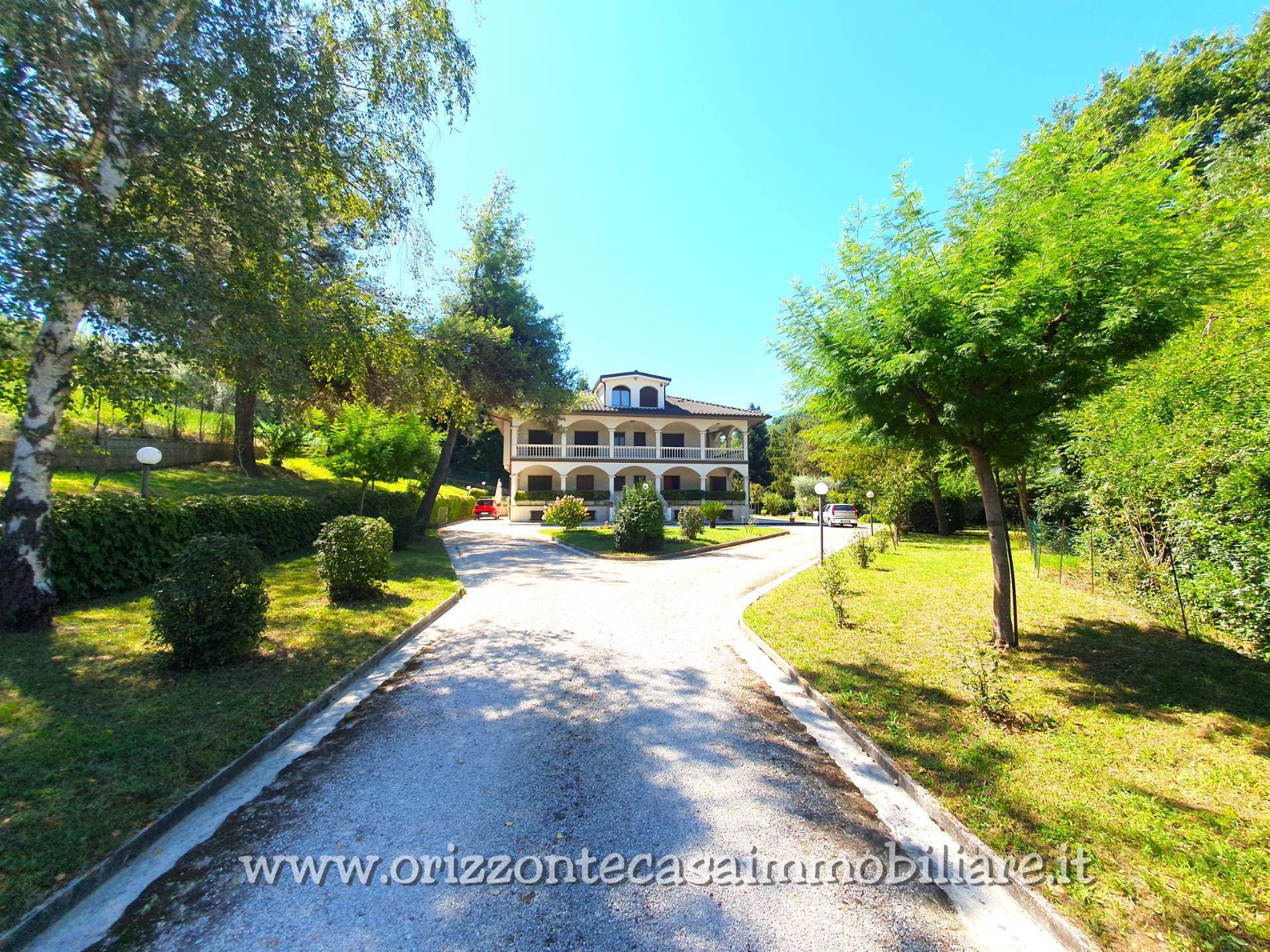 Villa in vendita a Ascoli Piceno, Case di Coccia