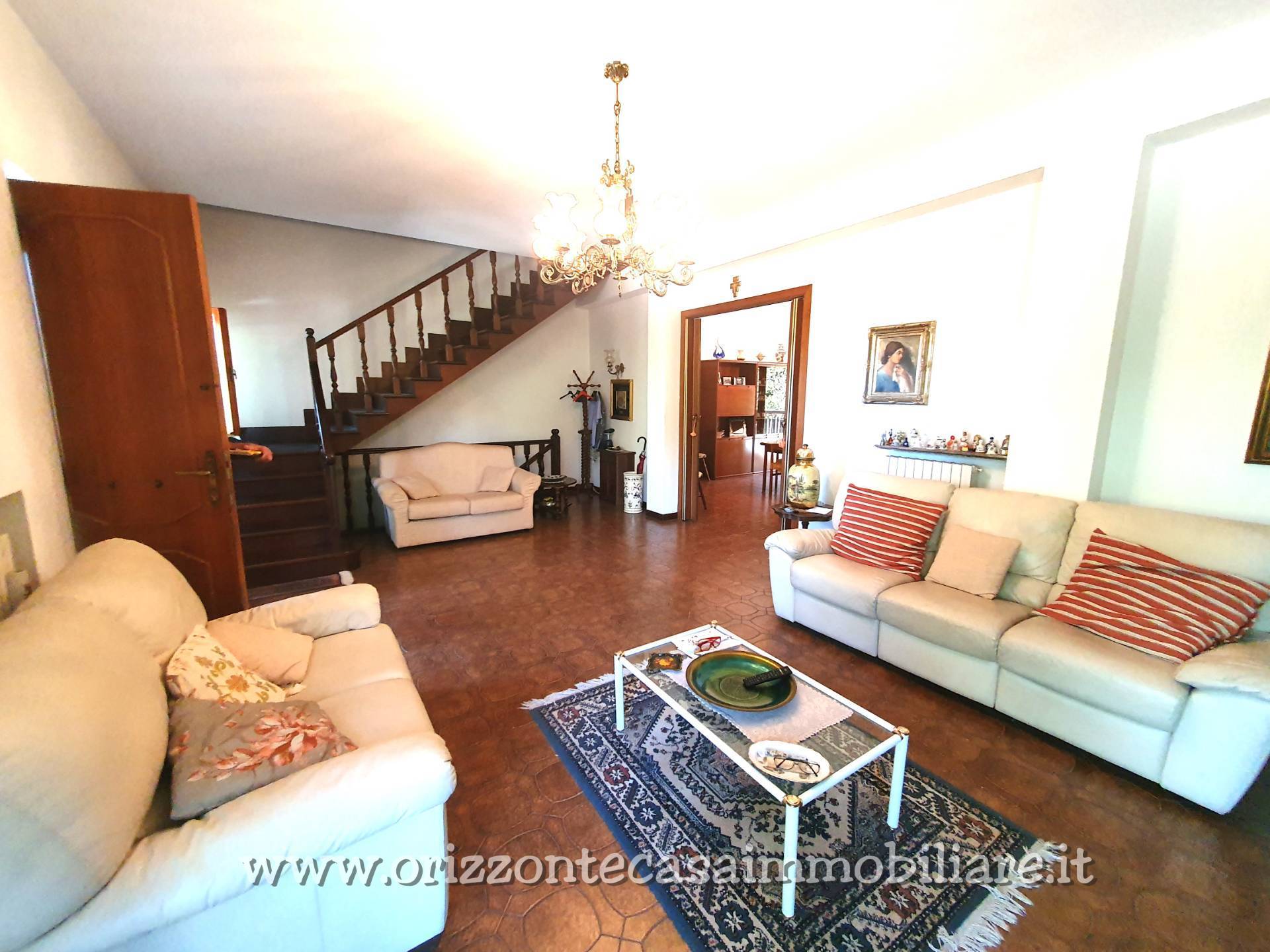 Villa in vendita a Ascoli Piceno, Case di Coccia