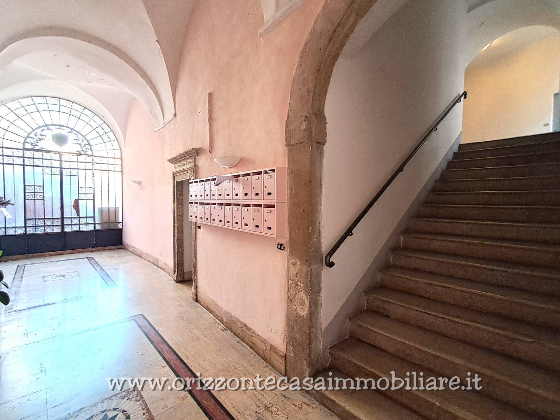 Studio/Ufficio in affitto a Ascoli Piceno, Centro Storico