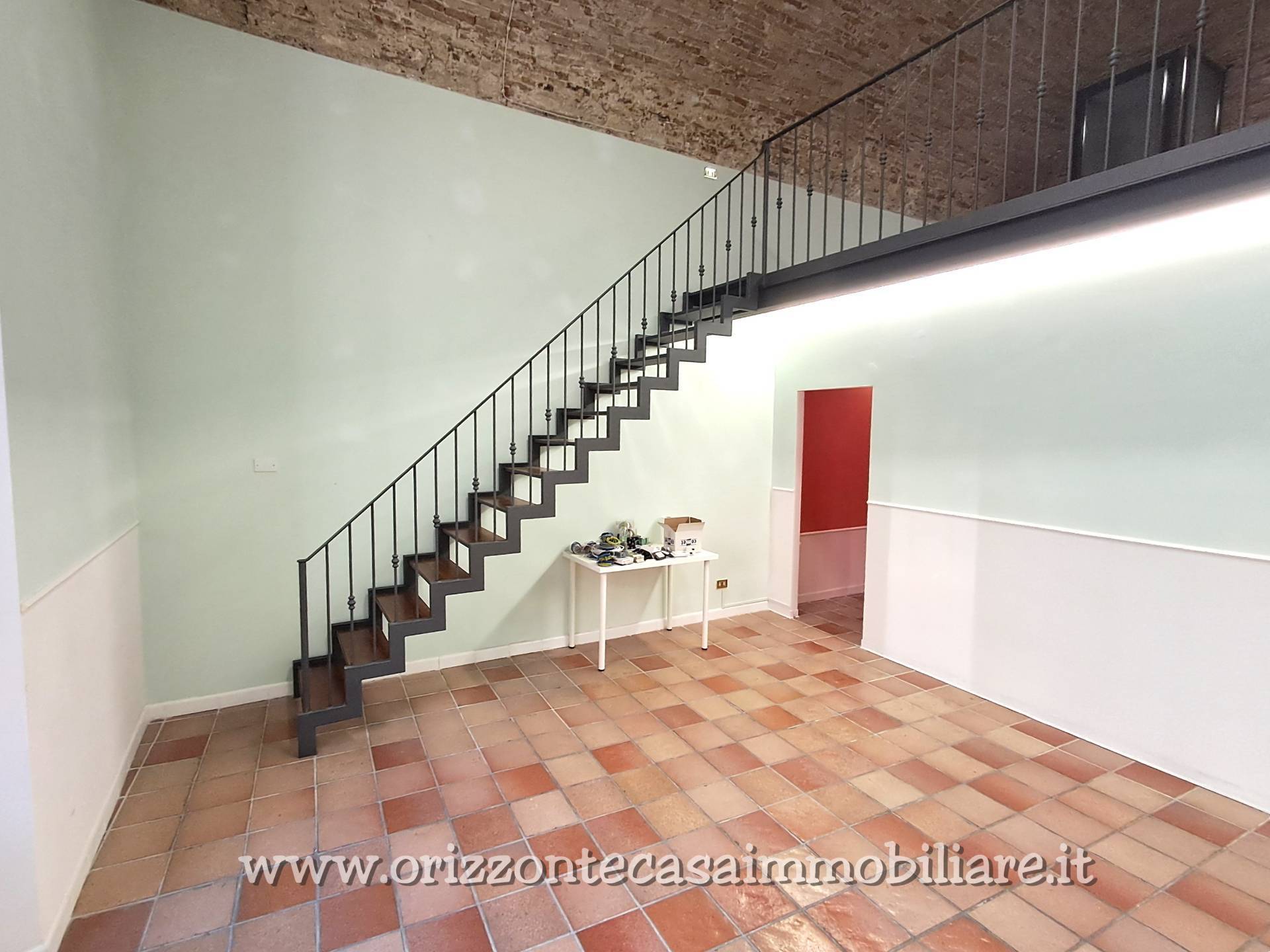 Studio/Ufficio in affitto a Ascoli Piceno, Centro Storico