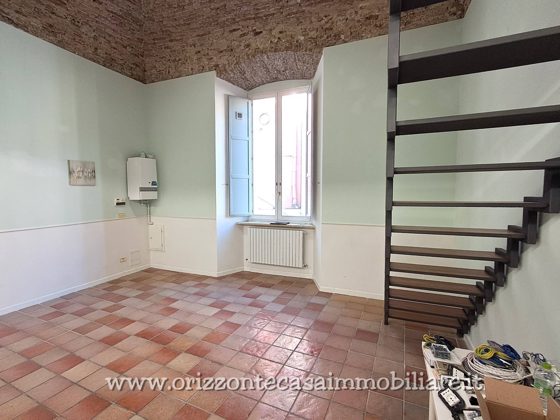 Studio/Ufficio in affitto a Ascoli Piceno, Centro Storico