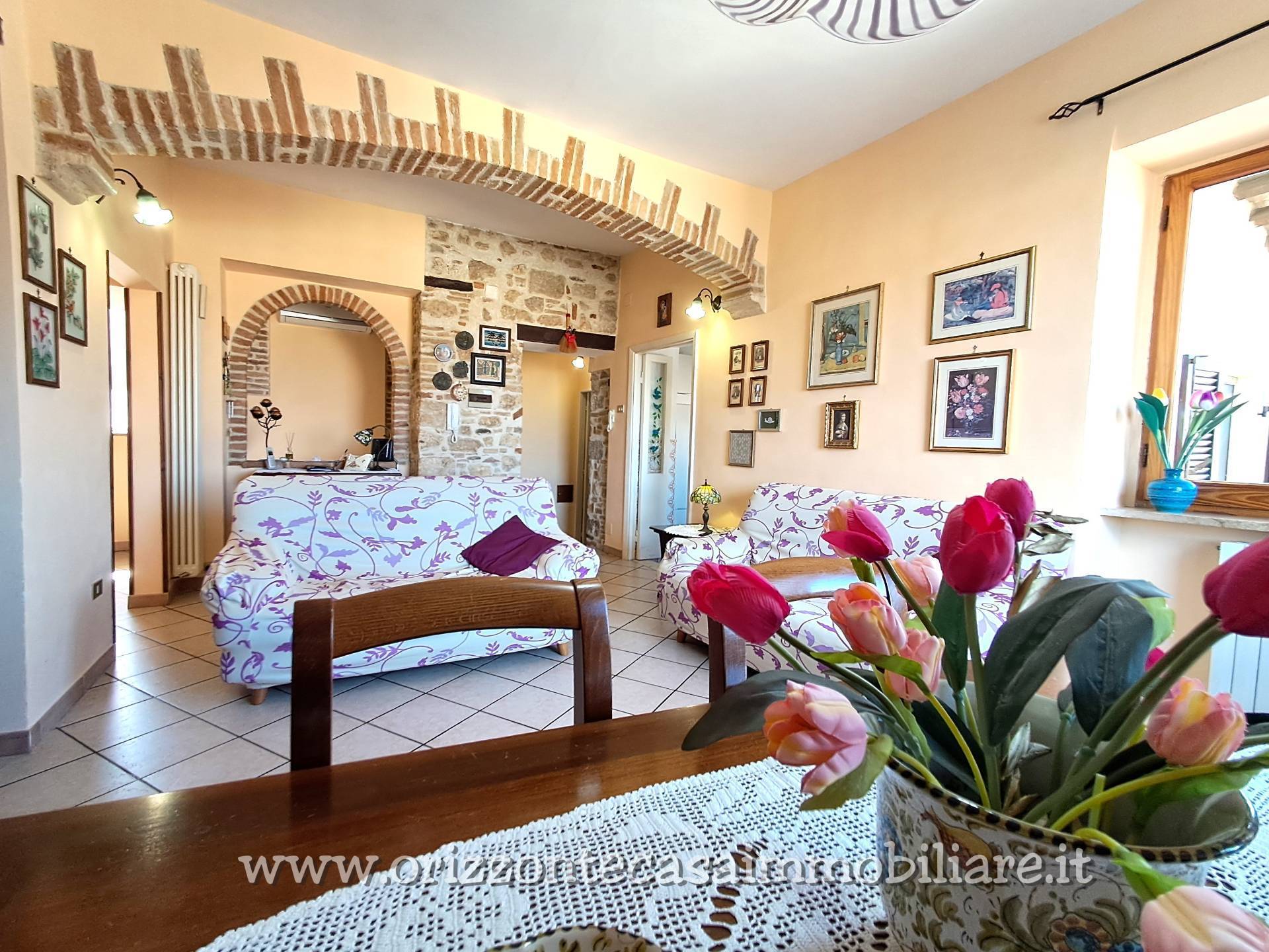 Appartamento in vendita a Ascoli Piceno, Centro Storico