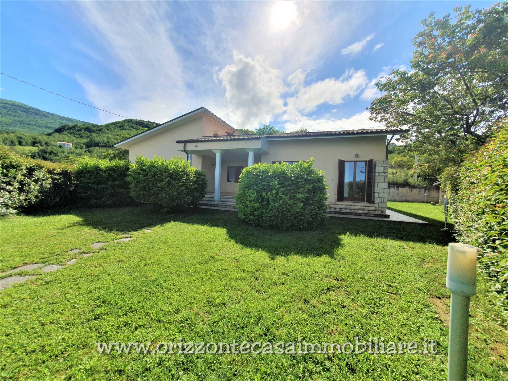 Villa in vendita a Ascoli Piceno, Santa Maria a Corte