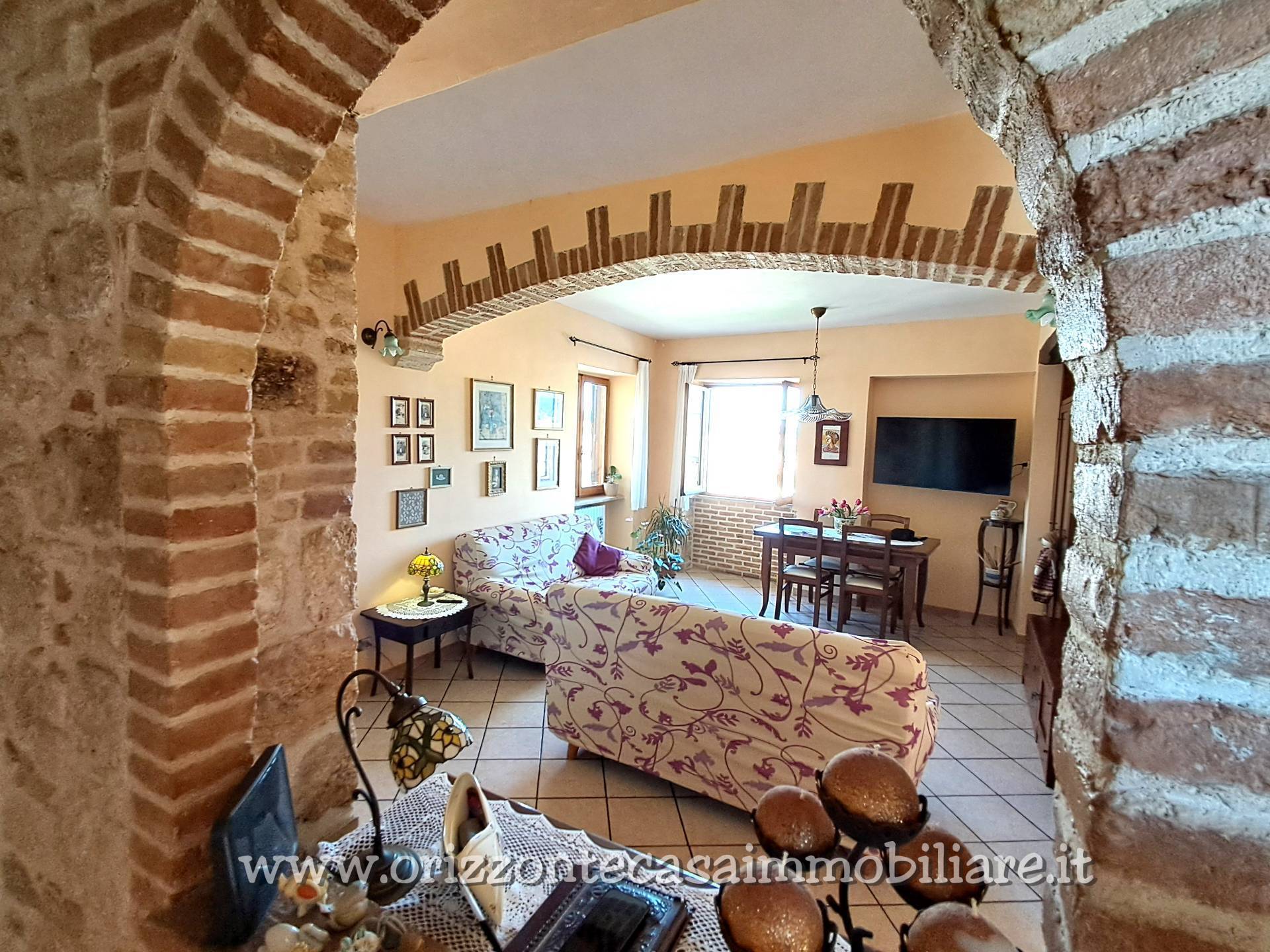 Appartamento in vendita a Ascoli Piceno, Centro Storico